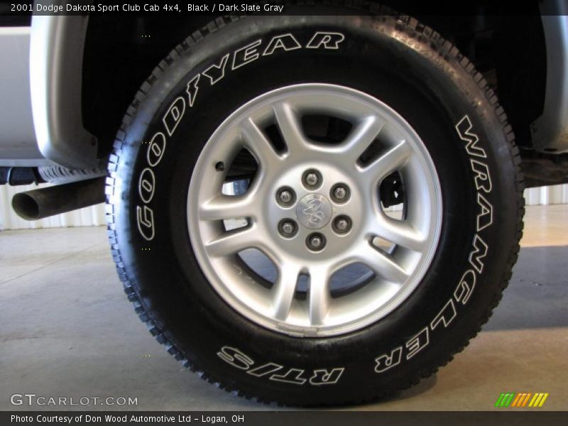  2001 Dakota Sport Club Cab 4x4 Wheel