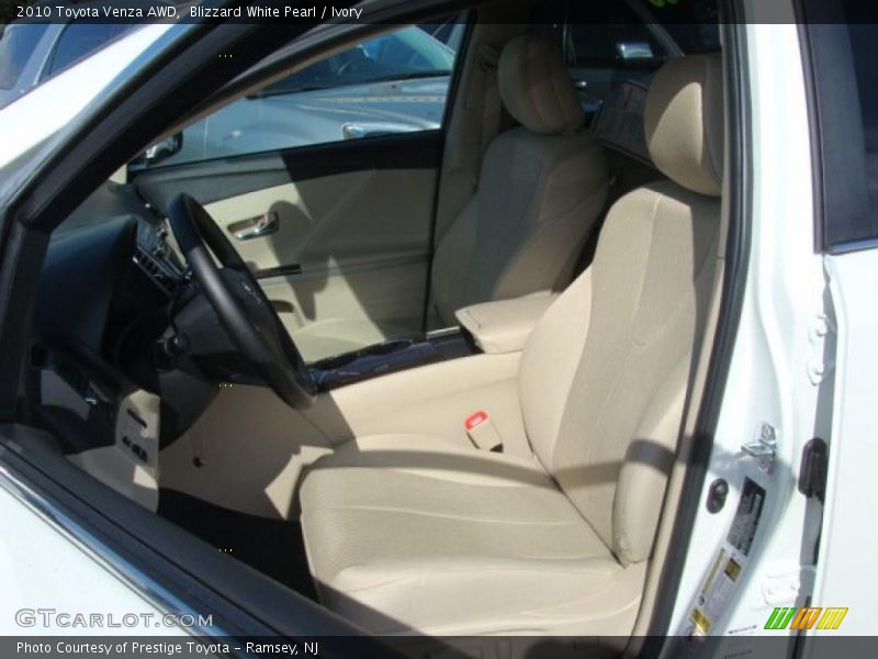 Blizzard White Pearl / Ivory 2010 Toyota Venza AWD