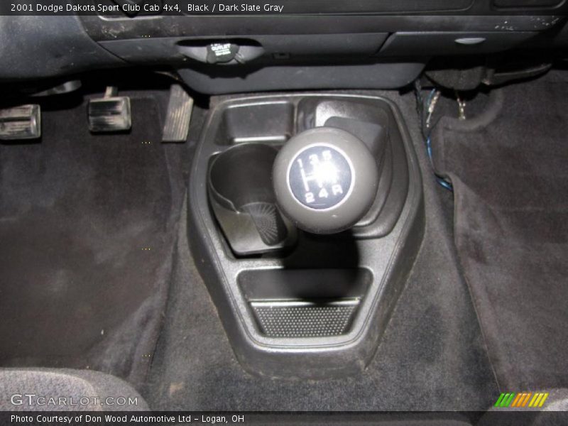  2001 Dakota Sport Club Cab 4x4 5 Speed Manual Shifter