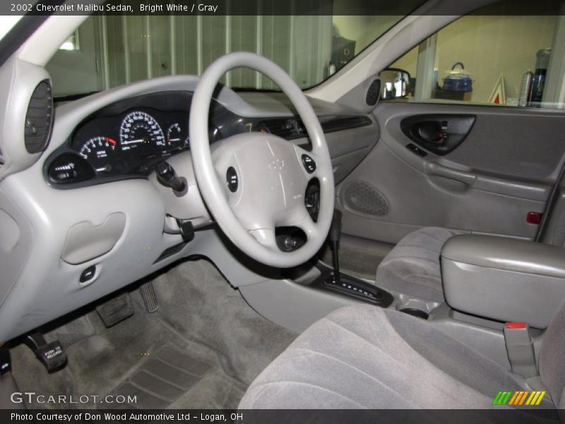 Bright White / Gray 2002 Chevrolet Malibu Sedan