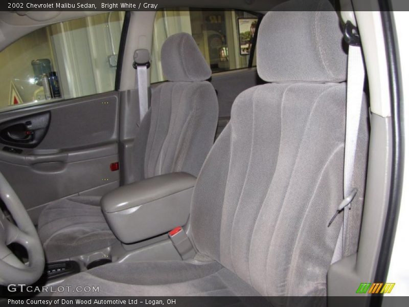Bright White / Gray 2002 Chevrolet Malibu Sedan