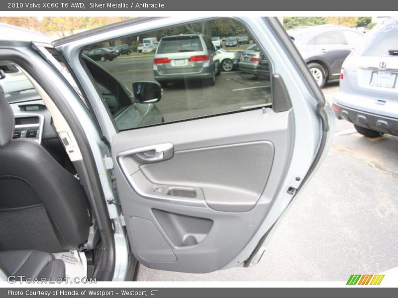 Silver Metallic / Anthracite 2010 Volvo XC60 T6 AWD