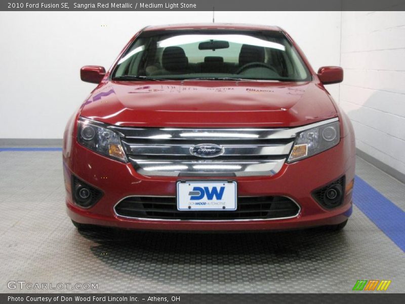 Sangria Red Metallic / Medium Light Stone 2010 Ford Fusion SE