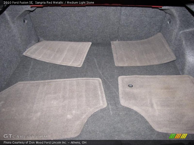 Sangria Red Metallic / Medium Light Stone 2010 Ford Fusion SE