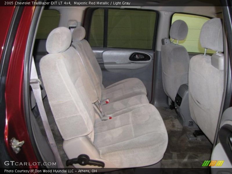 Majestic Red Metallic / Light Gray 2005 Chevrolet TrailBlazer EXT LT 4x4