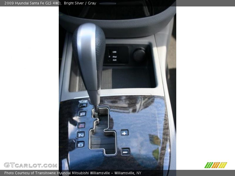 Bright Silver / Gray 2009 Hyundai Santa Fe GLS 4WD