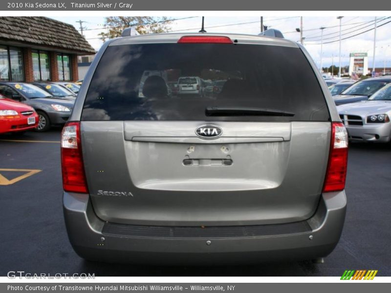 Titanium Silver / Gray 2010 Kia Sedona LX