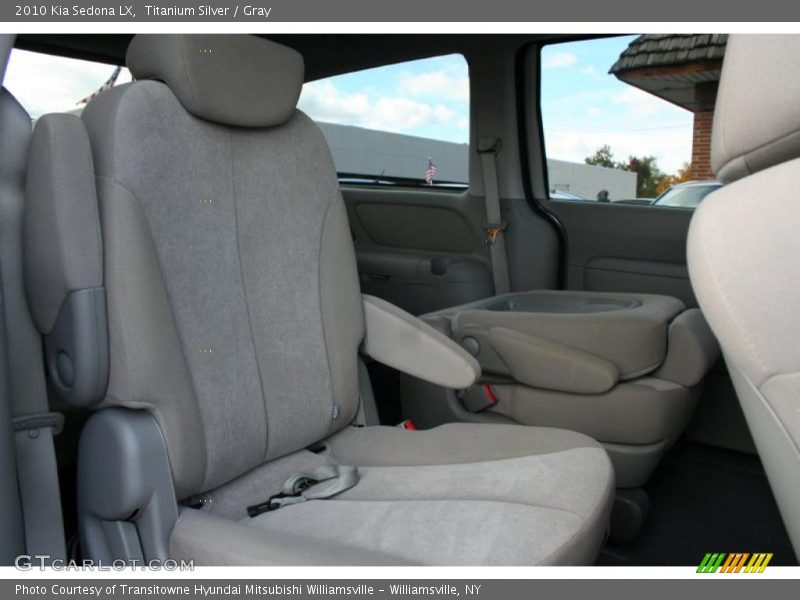 Titanium Silver / Gray 2010 Kia Sedona LX