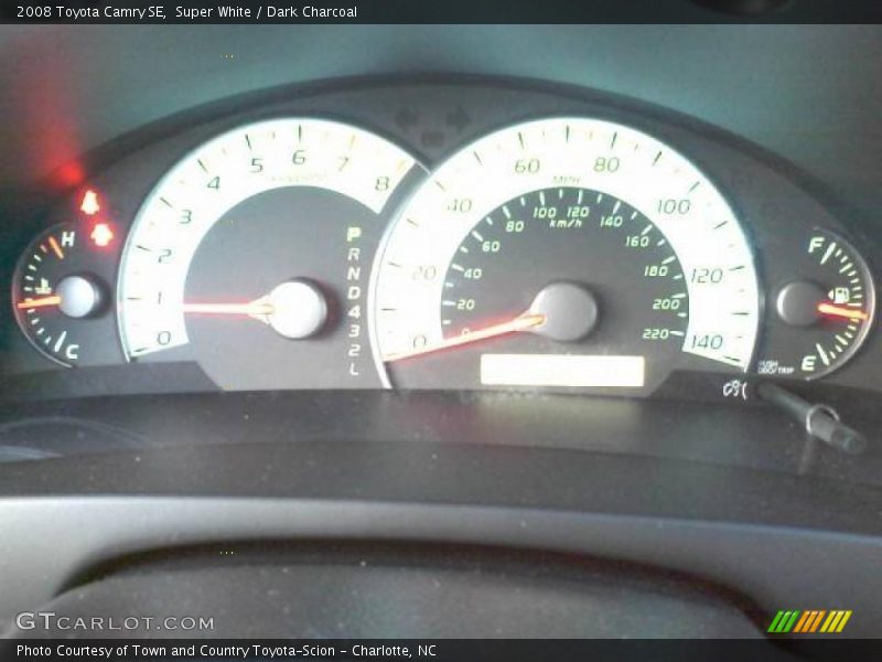 Super White / Dark Charcoal 2008 Toyota Camry SE