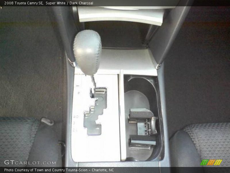 Super White / Dark Charcoal 2008 Toyota Camry SE