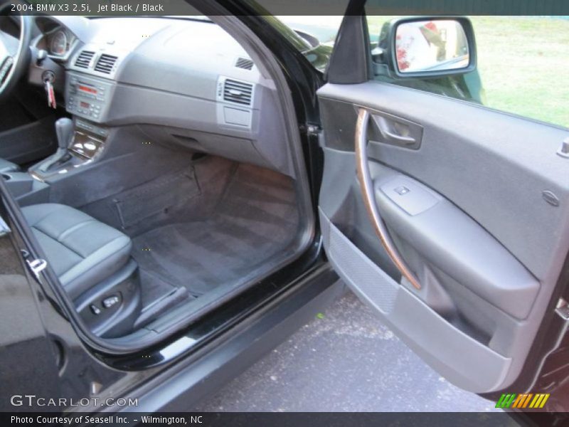 Jet Black / Black 2004 BMW X3 2.5i