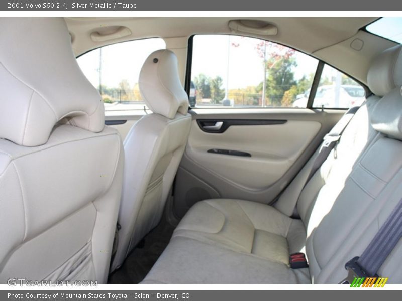 Silver Metallic / Taupe 2001 Volvo S60 2.4