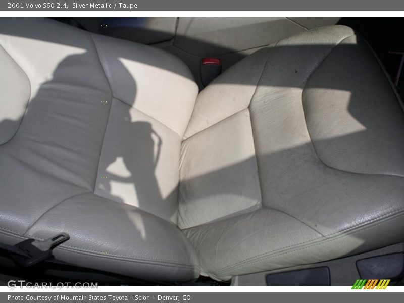 Silver Metallic / Taupe 2001 Volvo S60 2.4