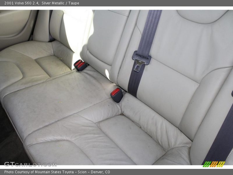 Silver Metallic / Taupe 2001 Volvo S60 2.4