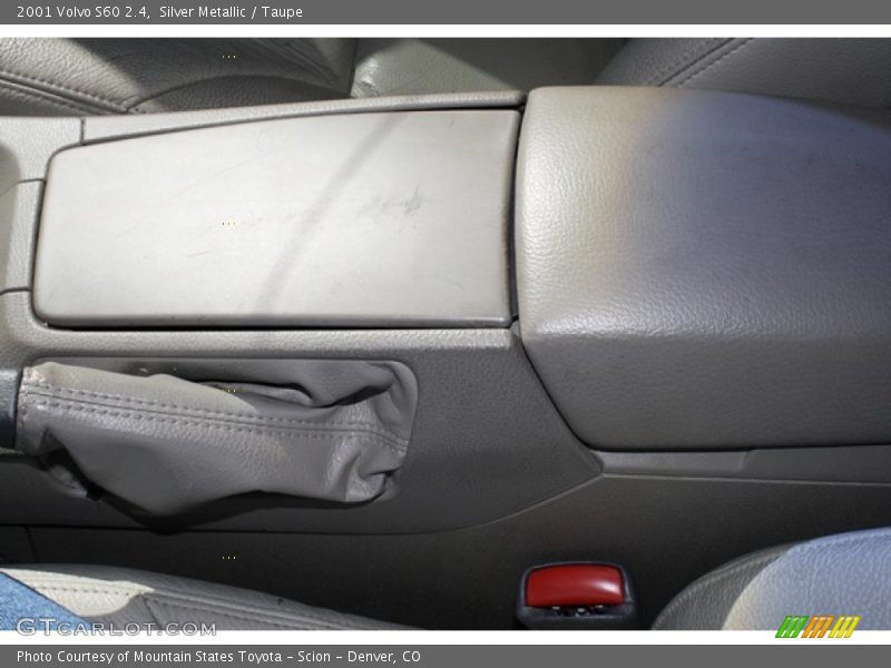 Silver Metallic / Taupe 2001 Volvo S60 2.4