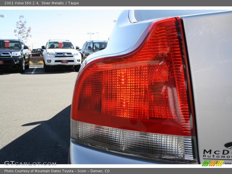 Silver Metallic / Taupe 2001 Volvo S60 2.4