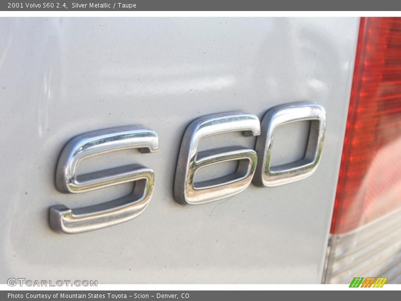 Silver Metallic / Taupe 2001 Volvo S60 2.4