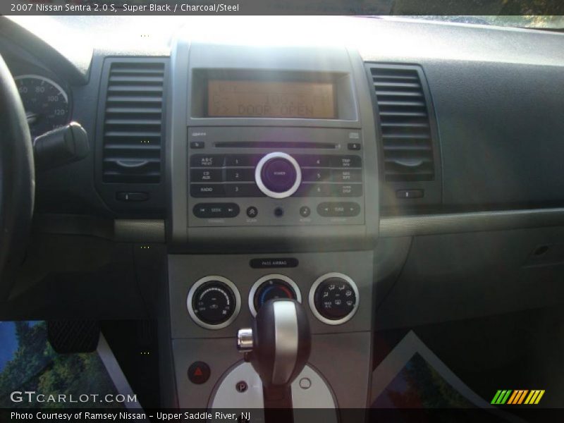 Super Black / Charcoal/Steel 2007 Nissan Sentra 2.0 S