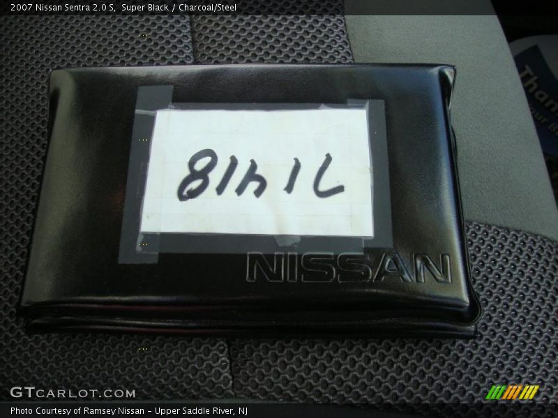 Super Black / Charcoal/Steel 2007 Nissan Sentra 2.0 S