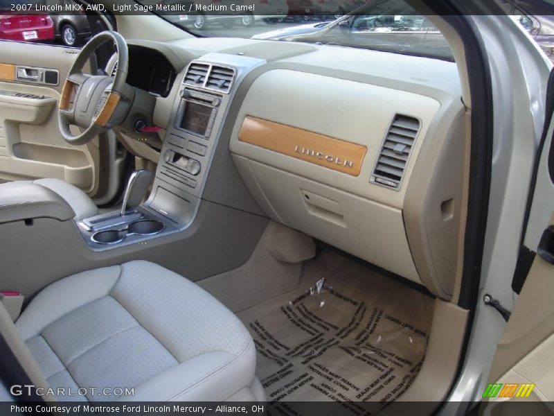 Light Sage Metallic / Medium Camel 2007 Lincoln MKX AWD