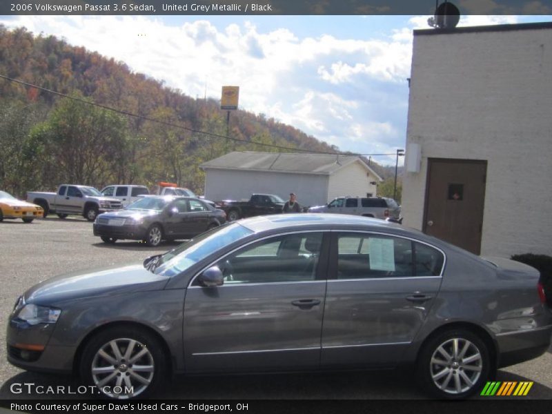 United Grey Metallic / Black 2006 Volkswagen Passat 3.6 Sedan