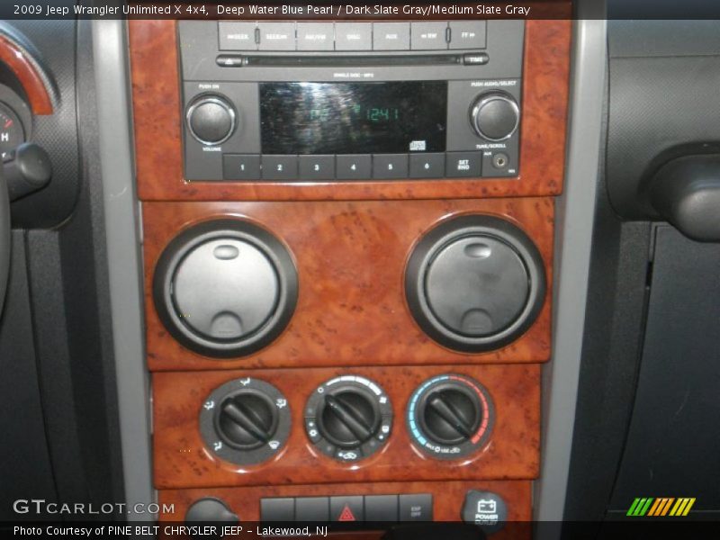 Controls of 2009 Wrangler Unlimited X 4x4