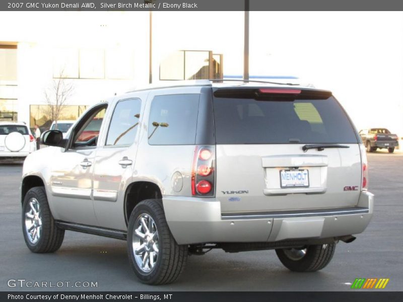Silver Birch Metallic / Ebony Black 2007 GMC Yukon Denali AWD