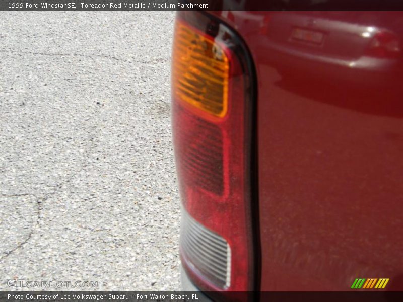 Toreador Red Metallic / Medium Parchment 1999 Ford Windstar SE