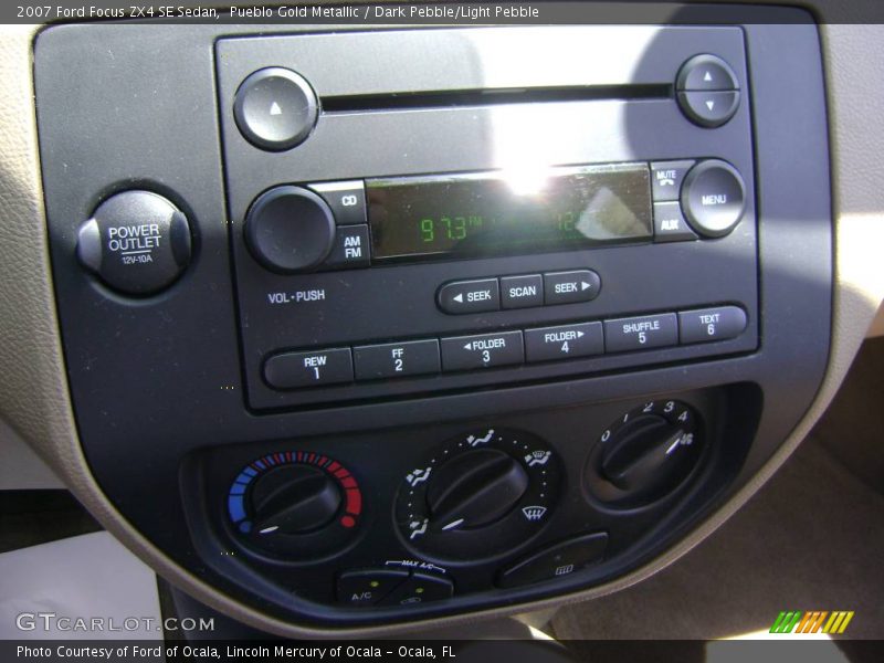 Pueblo Gold Metallic / Dark Pebble/Light Pebble 2007 Ford Focus ZX4 SE Sedan