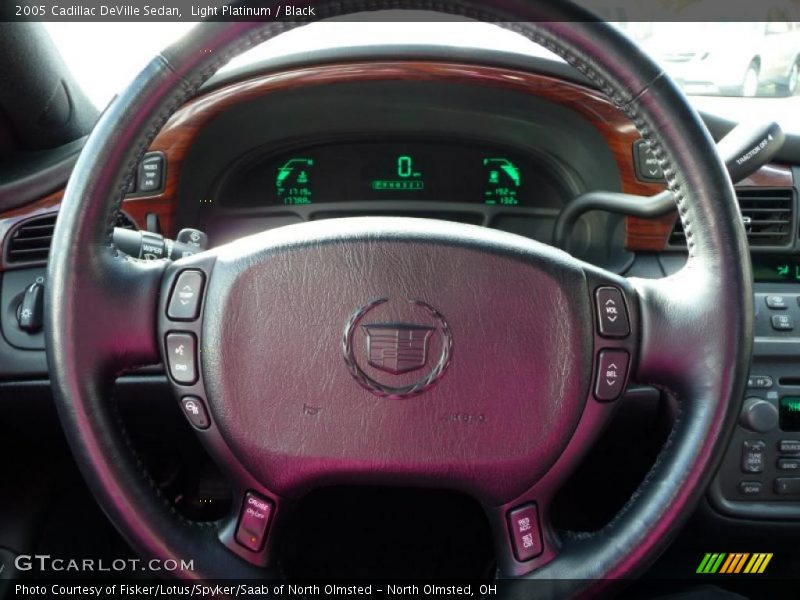 Light Platinum / Black 2005 Cadillac DeVille Sedan