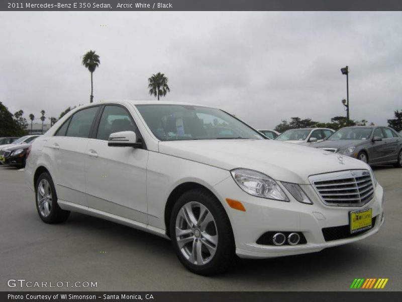 Front 3/4 View of 2011 E 350 Sedan