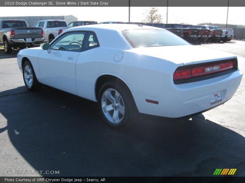 Stone White / Dark Slate Gray 2010 Dodge Challenger SE