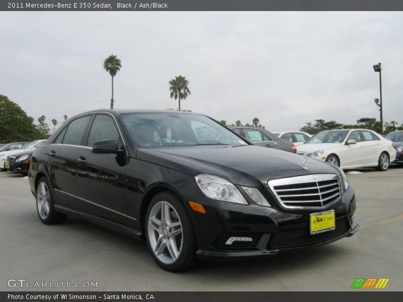 Front 3/4 View of 2011 E 350 Sedan