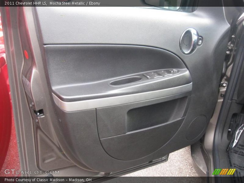 Door Panel of 2011 HHR LS