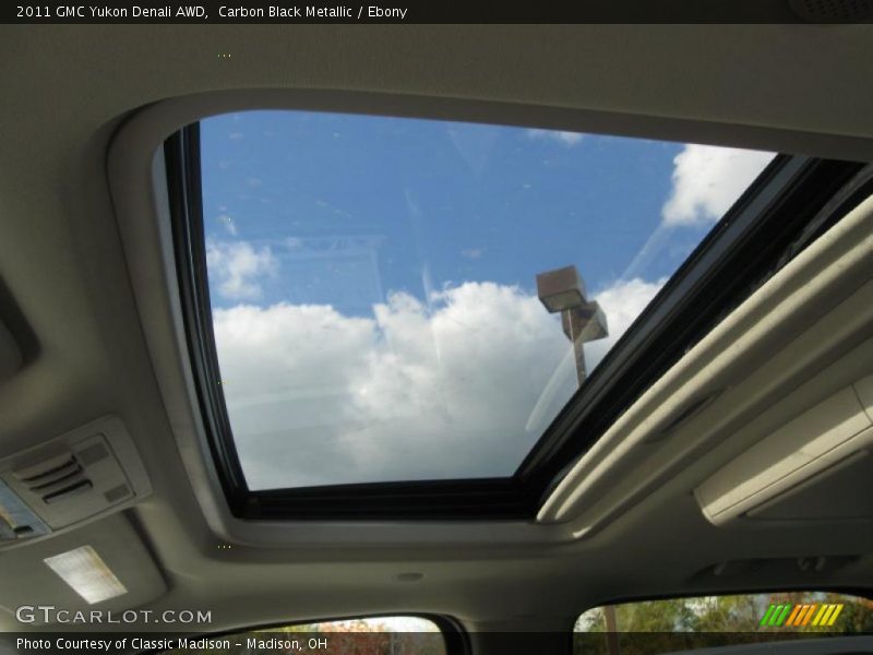 Sunroof of 2011 Yukon Denali AWD