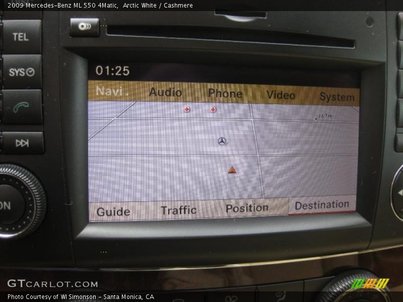 Arctic White / Cashmere 2009 Mercedes-Benz ML 550 4Matic