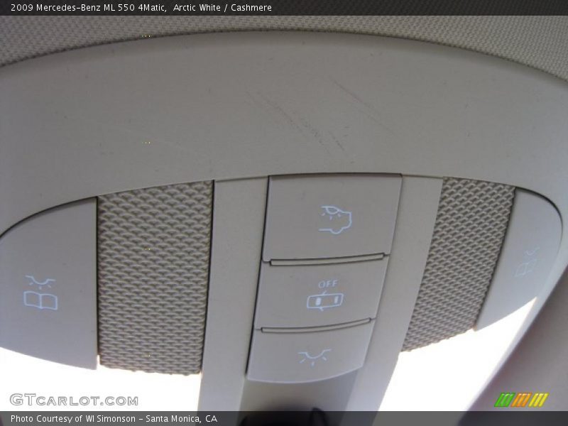 Arctic White / Cashmere 2009 Mercedes-Benz ML 550 4Matic