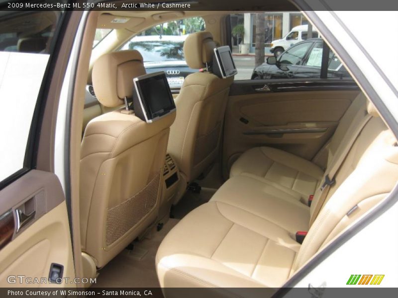  2009 ML 550 4Matic Cashmere Interior