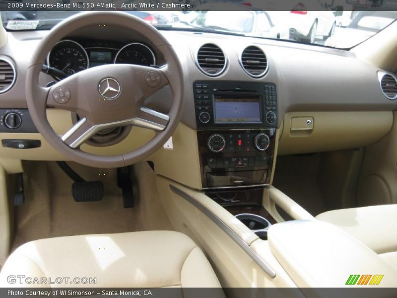  2009 ML 550 4Matic Cashmere Interior