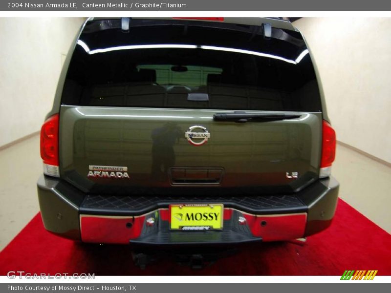 Canteen Metallic / Graphite/Titanium 2004 Nissan Armada LE