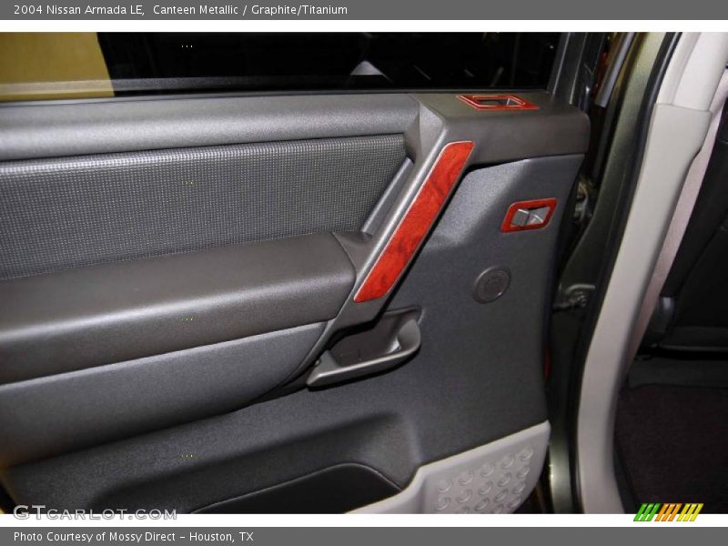 Canteen Metallic / Graphite/Titanium 2004 Nissan Armada LE