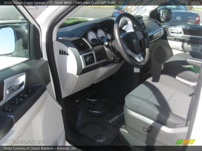Stone White / Dark Slate Gray/Light Shale 2010 Dodge Grand Caravan SXT