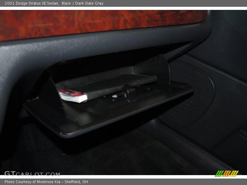 Black / Dark Slate Gray 2001 Dodge Stratus SE Sedan