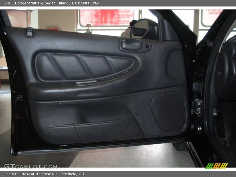 Door Panel of 2001 Stratus SE Sedan