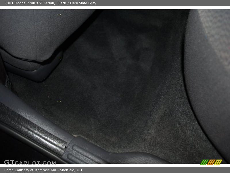 Black / Dark Slate Gray 2001 Dodge Stratus SE Sedan