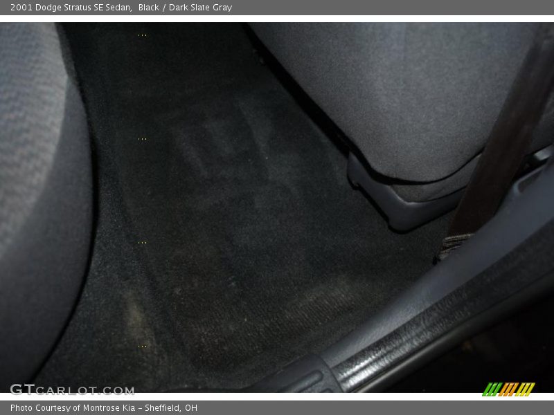 Black / Dark Slate Gray 2001 Dodge Stratus SE Sedan