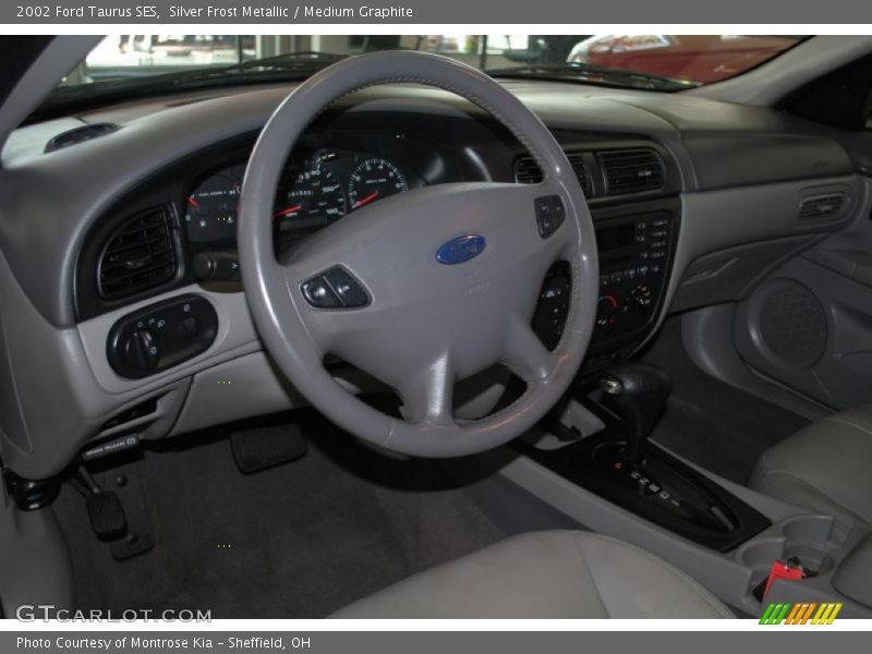 Silver Frost Metallic / Medium Graphite 2002 Ford Taurus SES