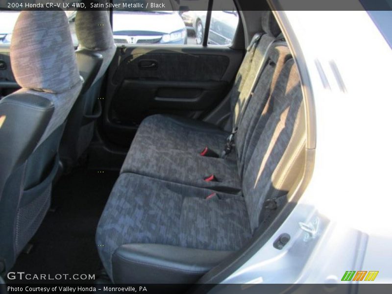 Satin Silver Metallic / Black 2004 Honda CR-V LX 4WD
