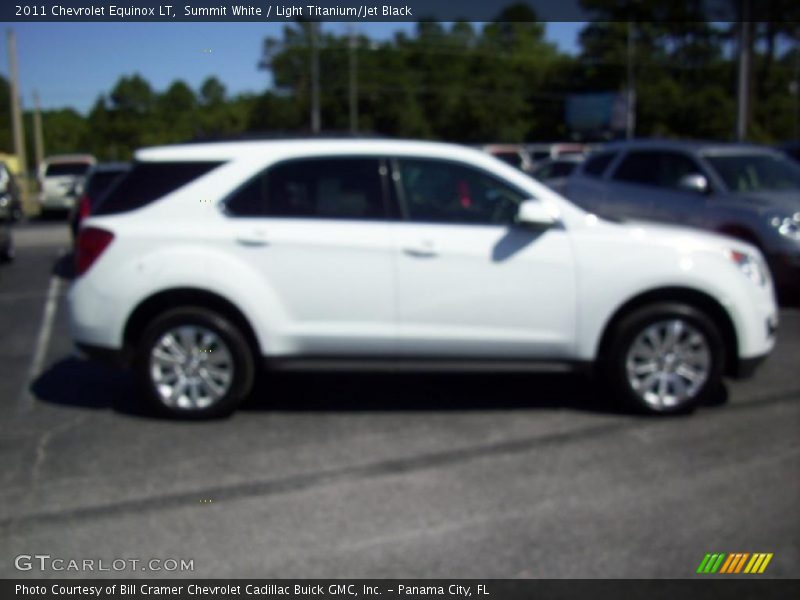 Summit White / Light Titanium/Jet Black 2011 Chevrolet Equinox LT