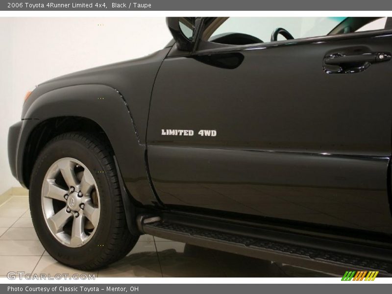 Black / Taupe 2006 Toyota 4Runner Limited 4x4